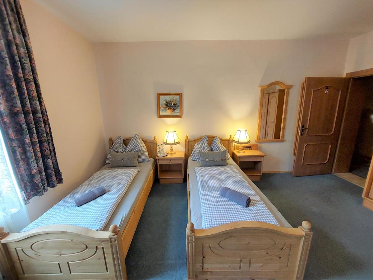 3 Raben - Leoben - Zimmer für Geschäftsreisende, Urlauber, Monteure und Handwerker Exterior foto
