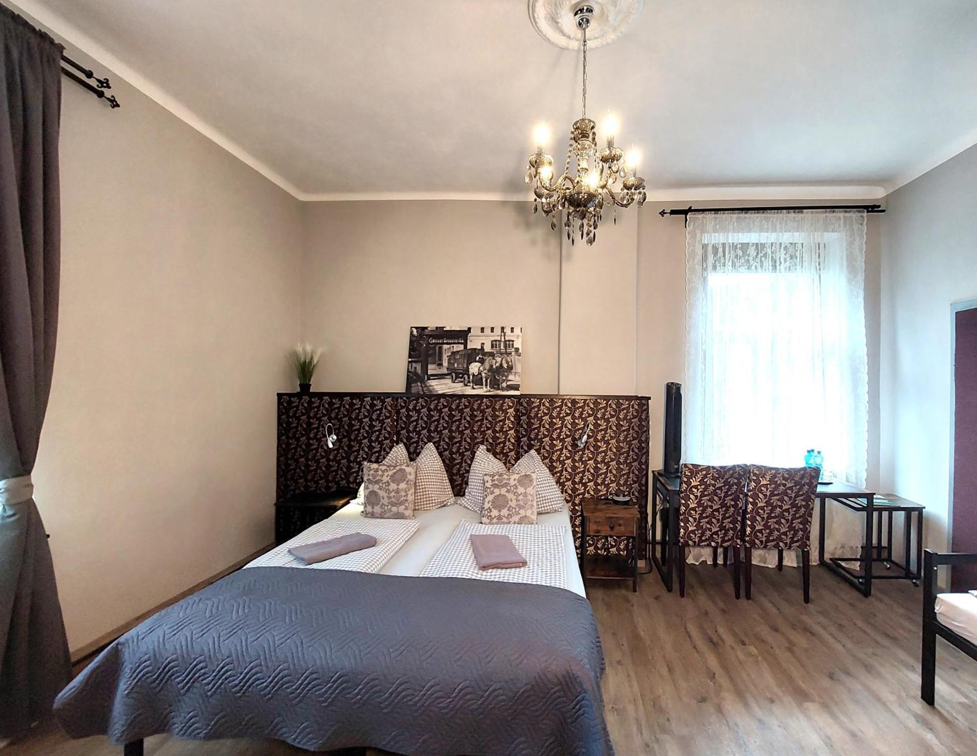 3 Raben - Leoben - Zimmer für Geschäftsreisende, Urlauber, Monteure und Handwerker Exterior foto