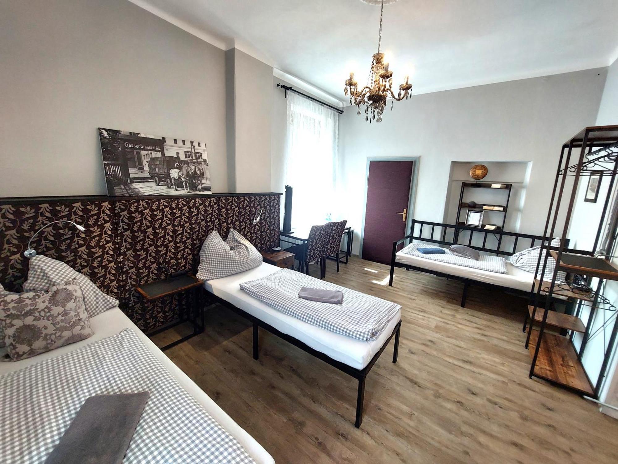 3 Raben - Leoben - Zimmer für Geschäftsreisende, Urlauber, Monteure und Handwerker Exterior foto